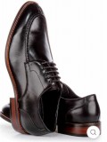 Justin Reess Ash Chisel Toe Mens Smart Shoes In Black